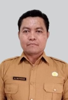ALI MUTHOHAR, S.Pd