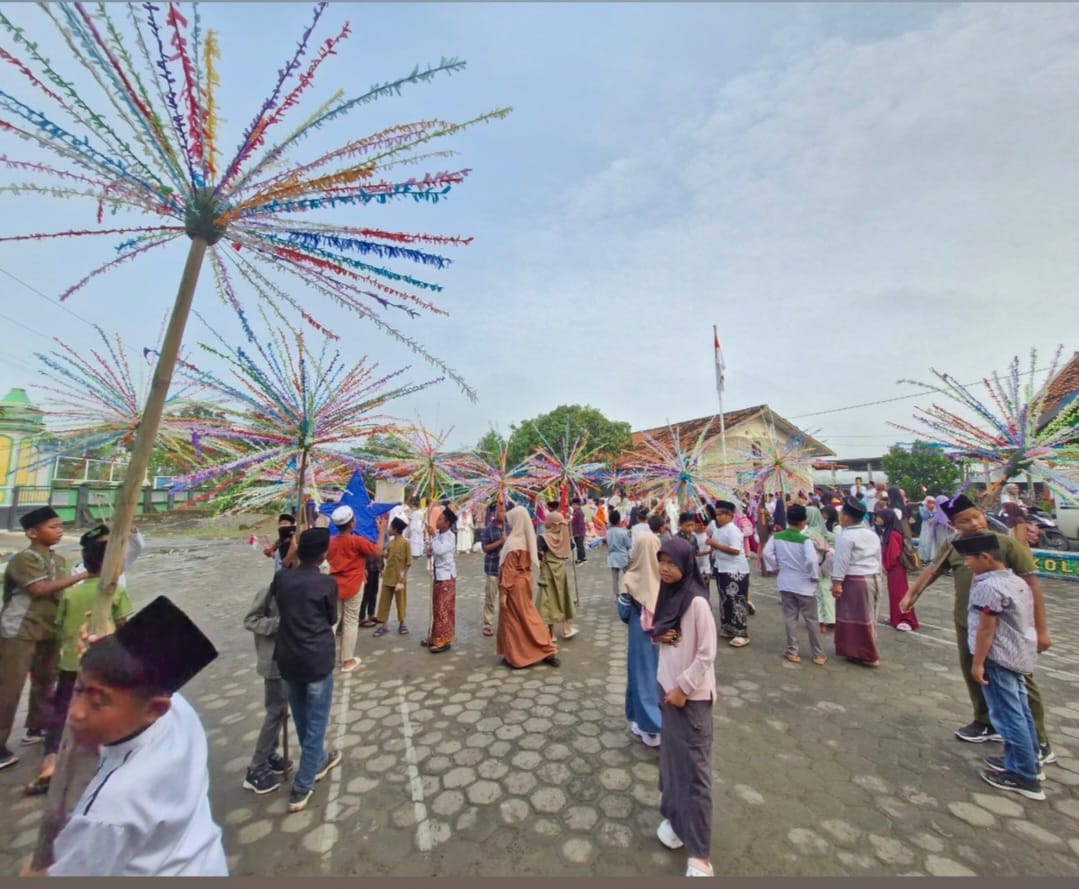 Pawai Tradisi Dugderan Menyambut Ramadhan